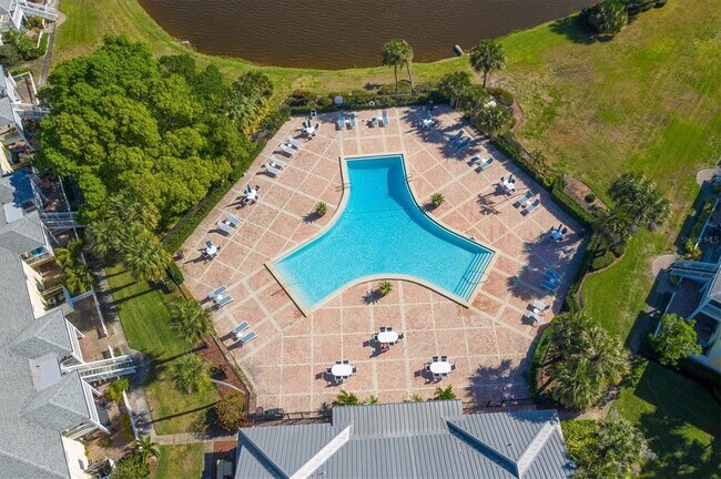 Building Photo - 102 Pompano Dr SE