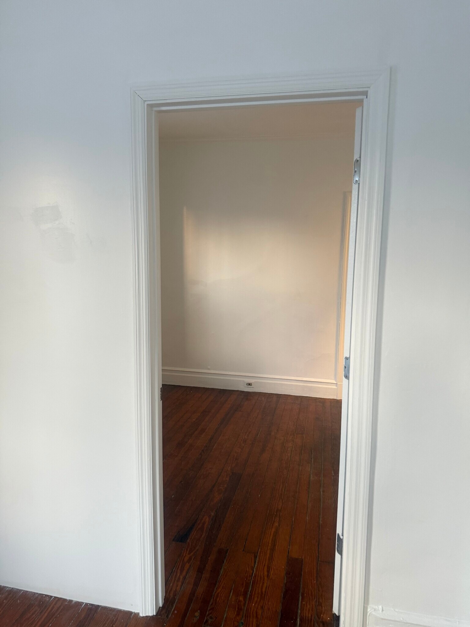 Building Photo - 22 Sherwood Ave