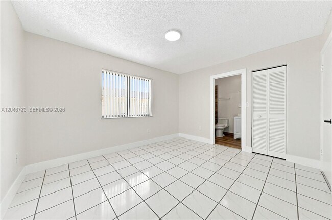 Building Photo - 20117 SW 88th Ct