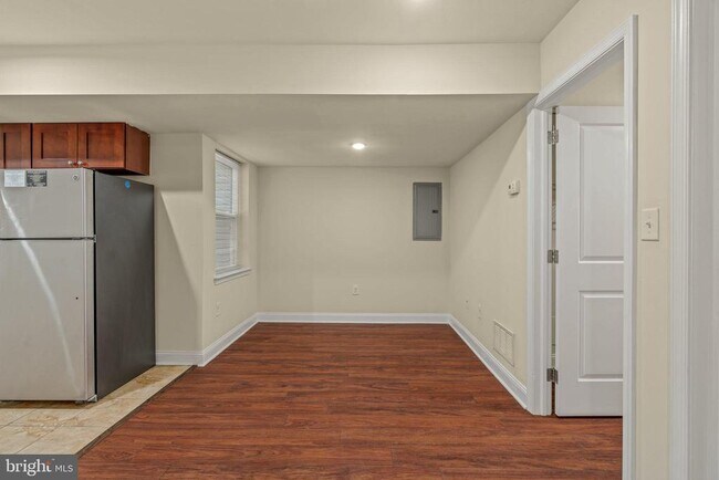 Building Photo - 1724 Master St