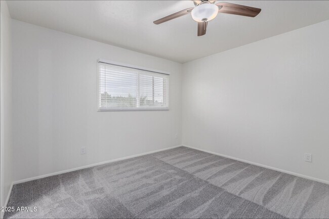 Building Photo - 5105 N Granite Reef Rd