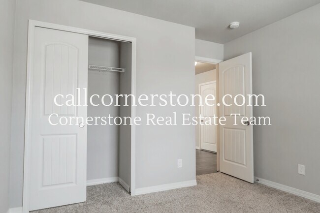 Building Photo - 10738 Traders Pkwy