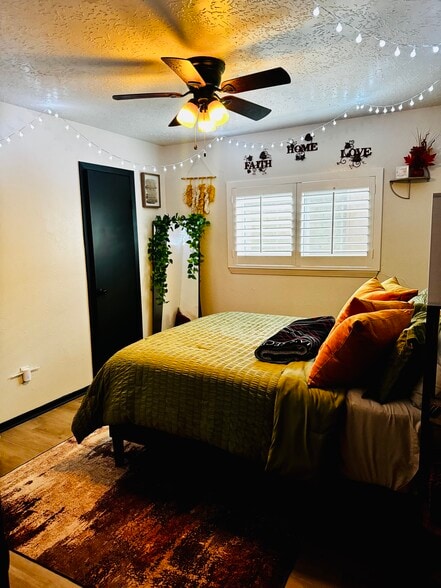 Guest Bedroom - 1702 Grand Park Dr