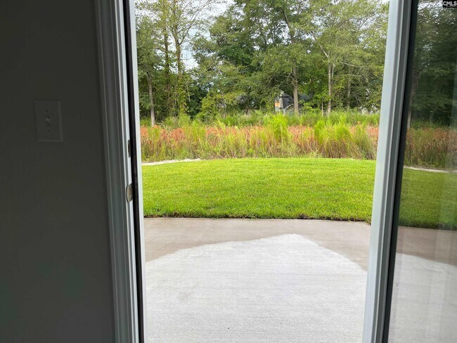 Building Photo - 844 Summerwood Ln