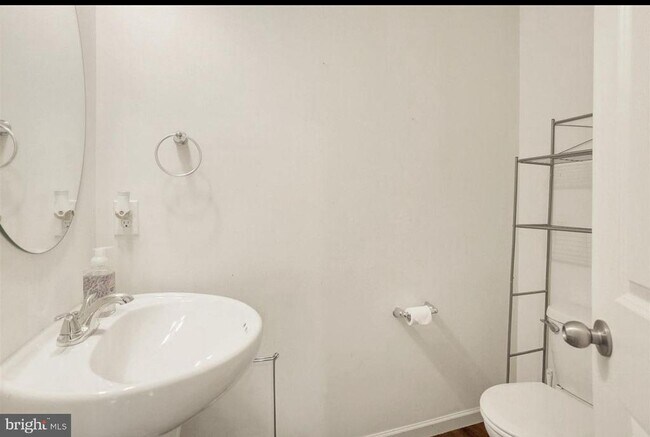 Building Photo - 369 Weatherstone Dr