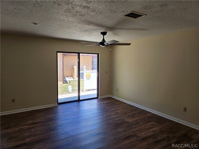 Building Photo - 79 Chinaberry Cir