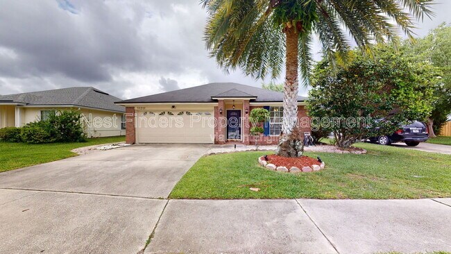 Building Photo - 11201 Wandering Oaks Dr