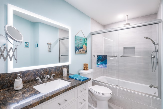 Building Photo - Top-Floor Condo with Marina Views – 1 Bed ...