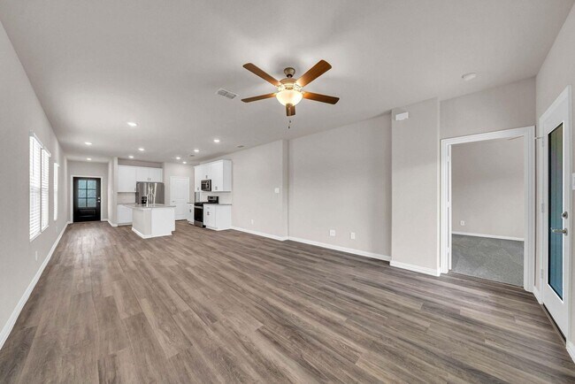 Building Photo - 417 Martell Rd