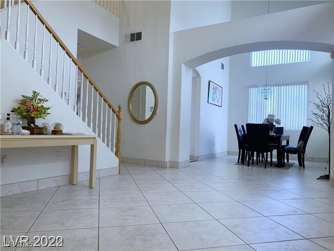 Building Photo - 3875 Cape Royal St