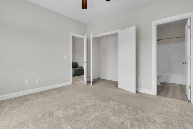 Building Photo - 139 Pasture Ln