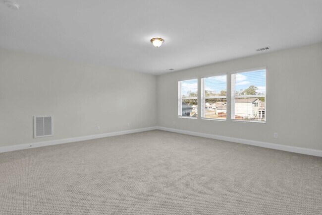 Building Photo - Spacious 5BR/3BA Home with Lagoon View on Quiet Cul-de-Sac!