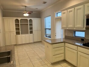 Building Photo - 2425 Dorrington St