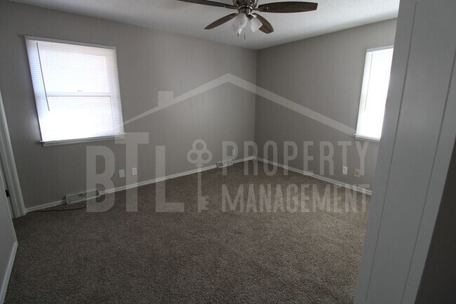 Building Photo - Spacious 3BR Home in Branson!