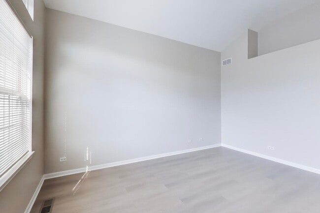 Building Photo - 2073 Cambria Ct