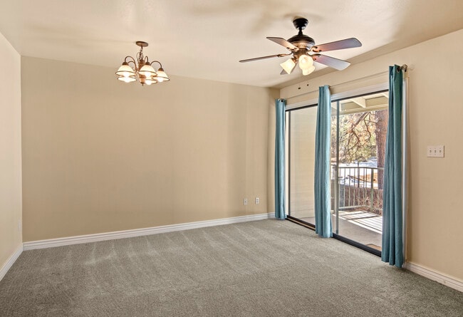 Building Photo - 3200 S Litzler Dr