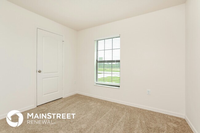 Building Photo - 35681 Rose Moss Ave