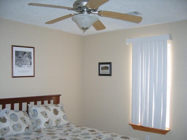 Bedroom 2 - 13801 Pierres Ct