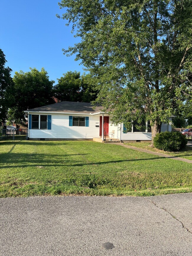 Primary Photo - 207 SW 7th St