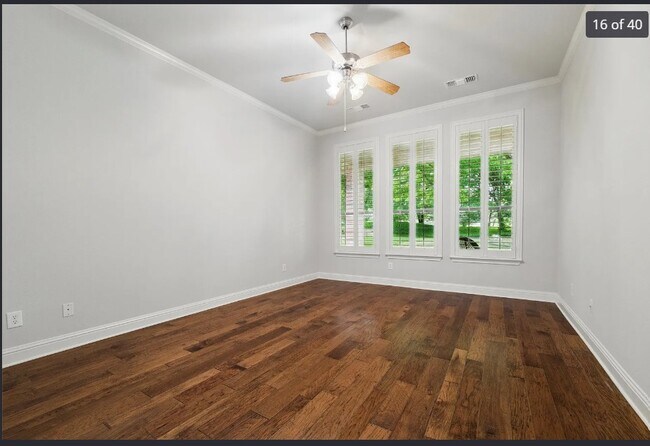 Building Photo - 231 Pine Valley Ct