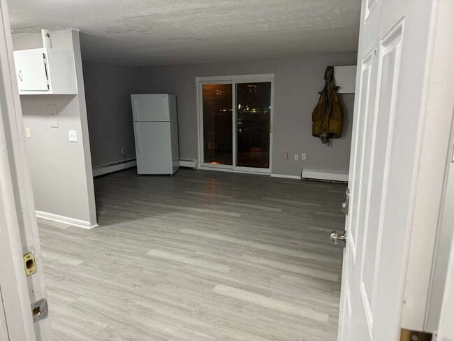 Building Photo - 13540 Superior Ave