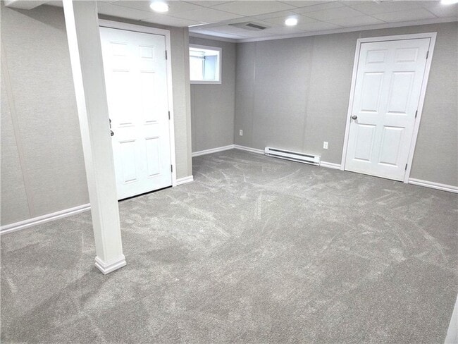 Building Photo - 230 Seawynds Dr