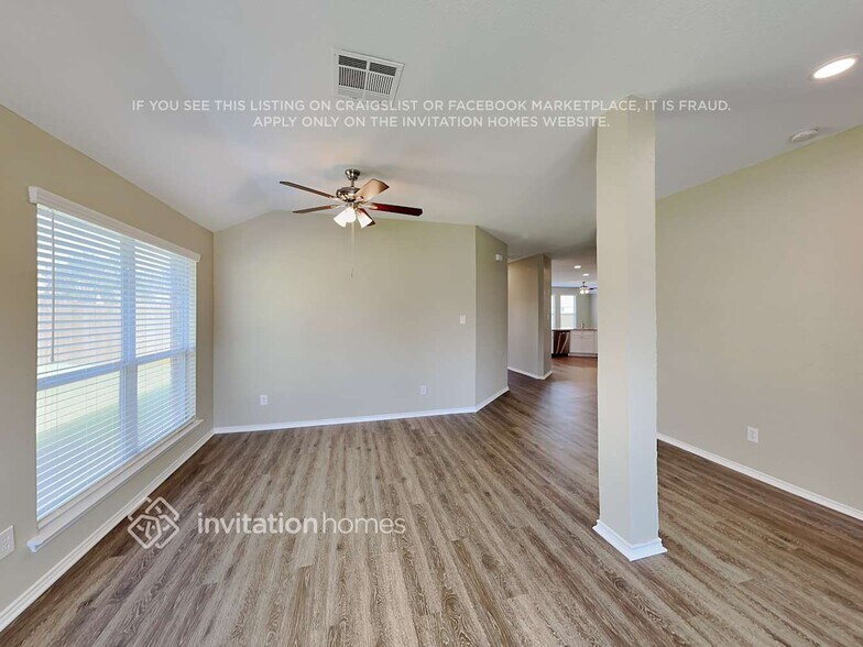 Building Photo - 2612 Redwood St