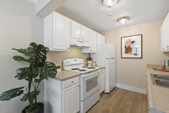 Building Photo - Skyline Redmond