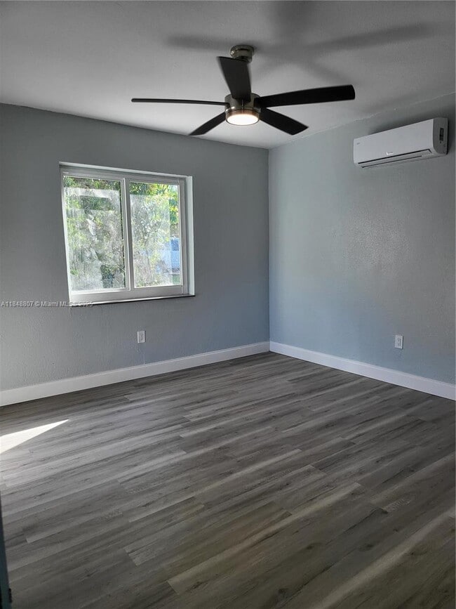 Building Photo - 123 NW 59th St