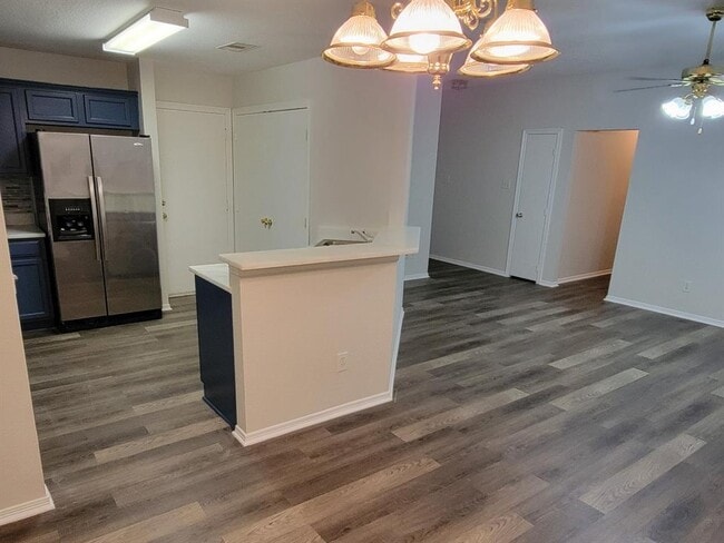 Building Photo - 17303 Box Canyon Ln