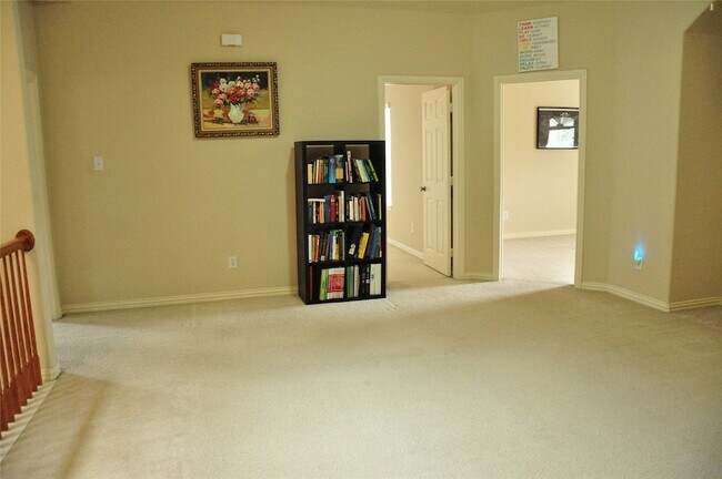 Building Photo - 1312 Valley Vista Dr