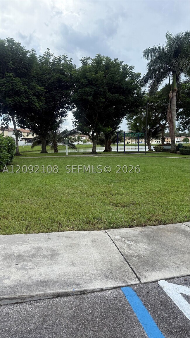 Building Photo - 3301 W 89th Terrace