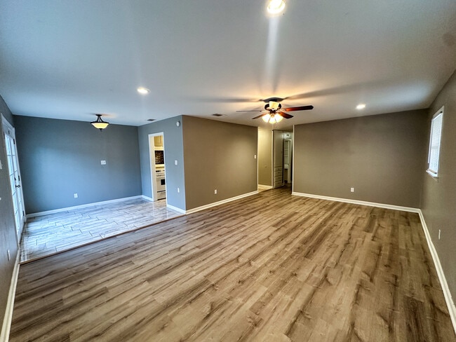 Building Photo - 2801 53rd St