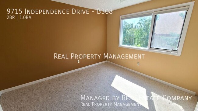 Building Photo - 9715 Independence Dr