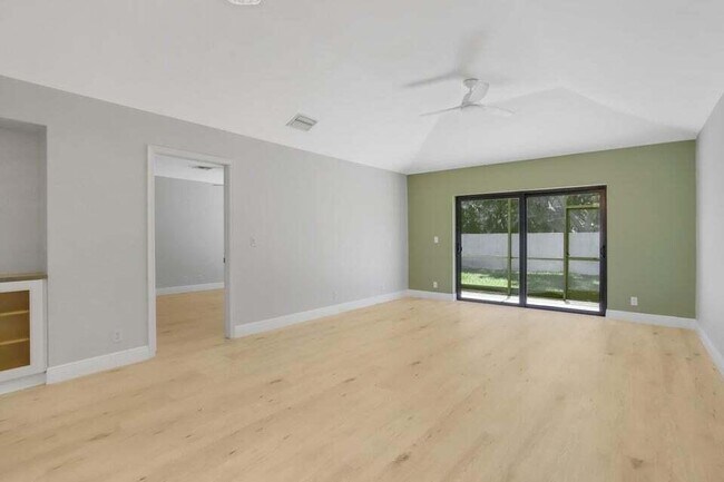 Building Photo - 3113 Kingswood Terrace