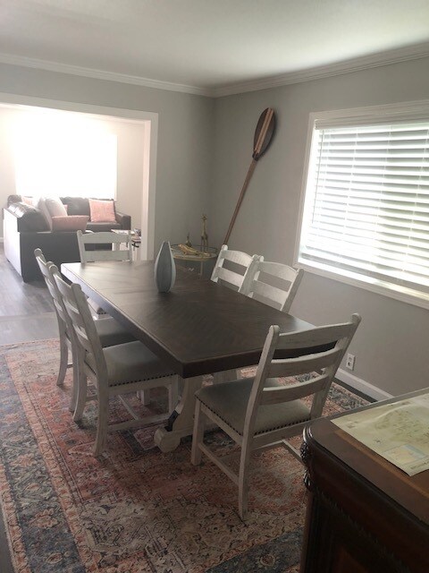 Dining - 511 9th St