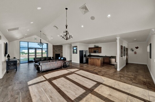 Building Photo - 13645 Mt Cortina Way