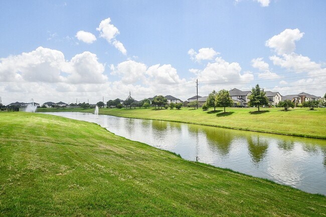 Building Photo - 3578 Lovebird Ln