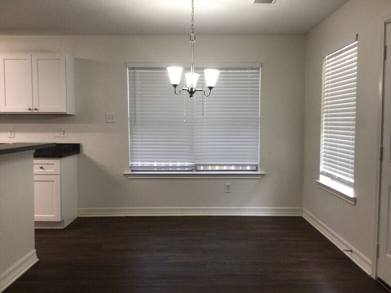Building Photo - 16303 Mango Ridge Ct