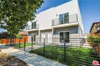 Building Photo - 712 S Alma St