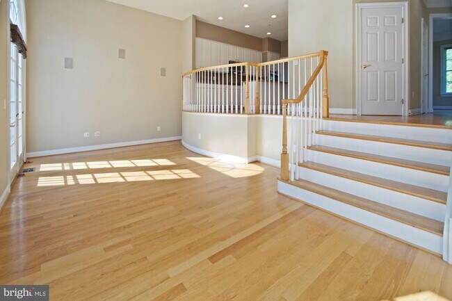 Building Photo - 8629 Terrace Garden Way