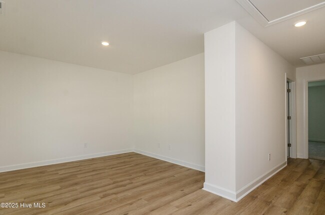 Building Photo - 2152 Star Shower Wy