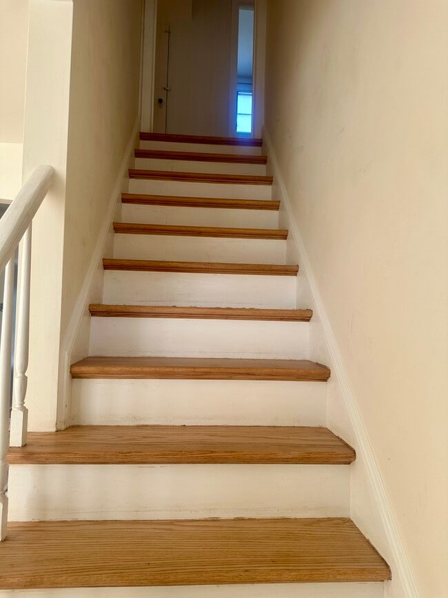 Building Photo - 2156 Downey Rd