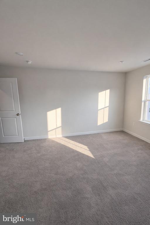 Building Photo - 735 Platinum Dr