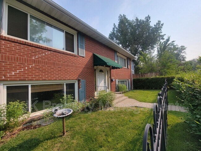 Building Photo - 1305 2nd Ave N