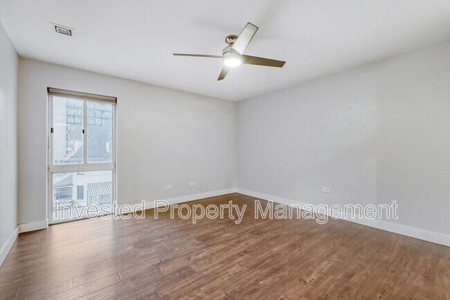 Building Photo - 700 N Washington St