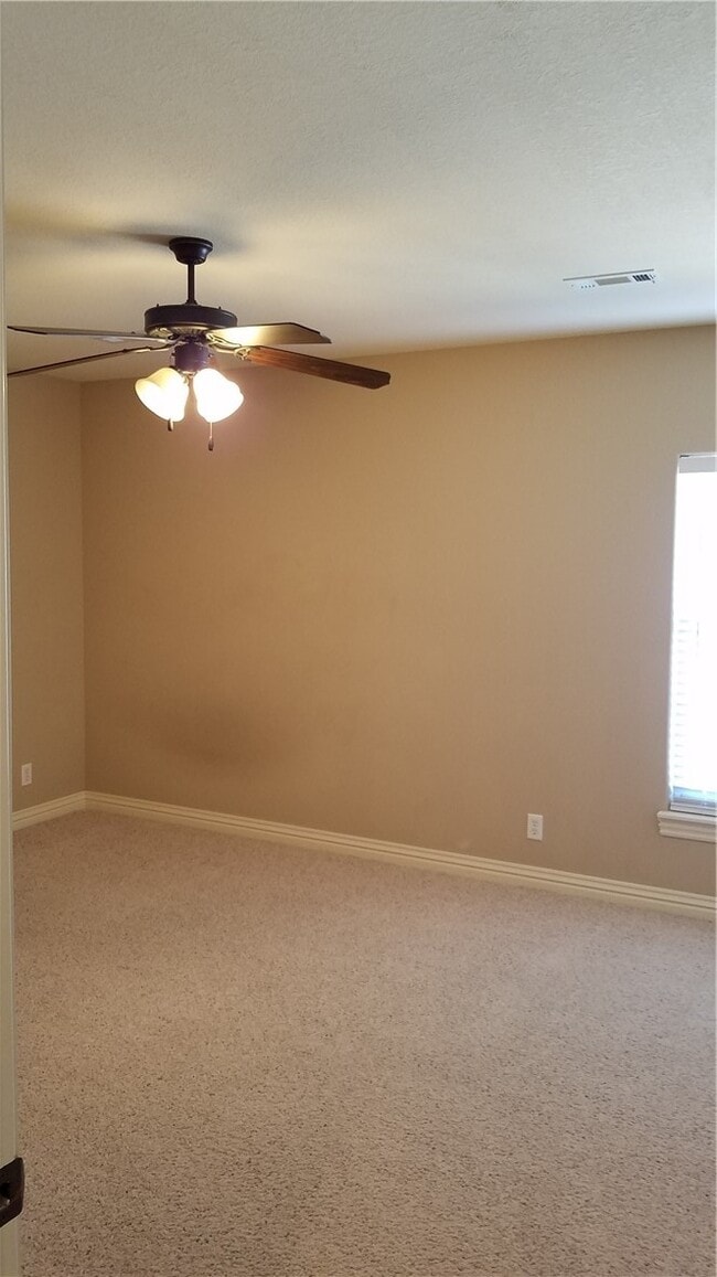 Building Photo - 6136 W Knoll View Way