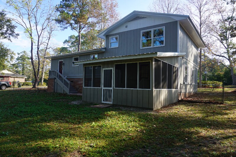 Building Photo - 641 Glenwood Dr