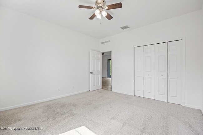 Building Photo - 456 Azalea Ave SE