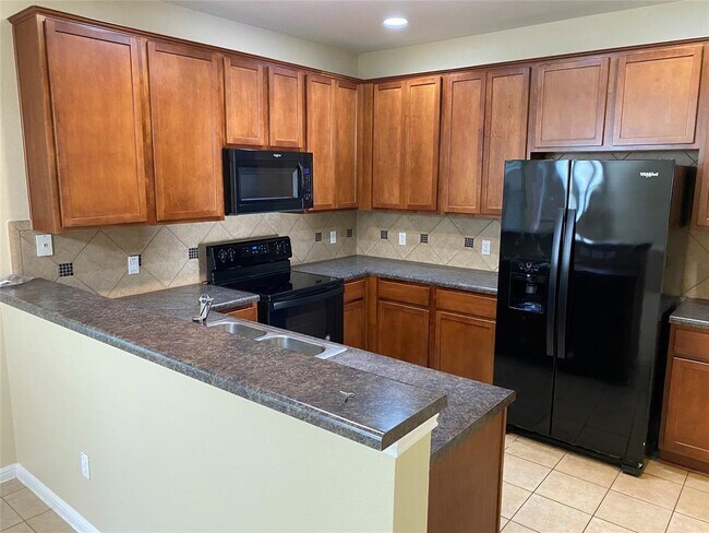 Building Photo - 30318 Bumble Bee Dr